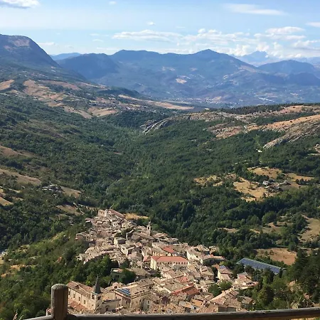 Casa Nella Natura كارامانيكو تيرمي